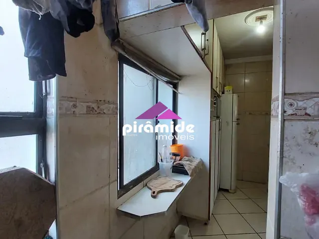 Apartamento 2 quartos e 1 banheiro, à venda, no bairro Palmeiras de São José em São José dos Campos