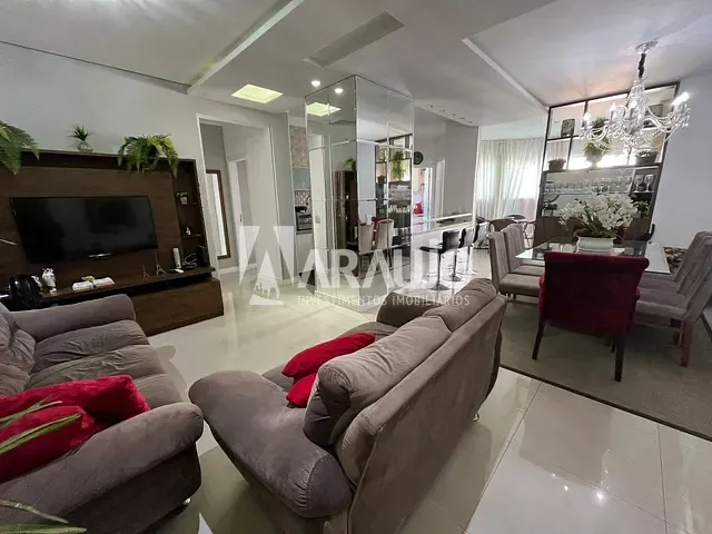 Apartamento com 108m² 2 quartos e 2 banheiros, à venda, no bairro Centro em Balneário Camboriú