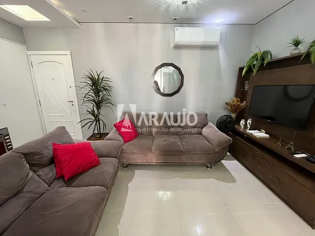 Apartamento com 108m² 2 quartos e 2 banheiros, à venda, no bairro Centro em Balneário Camboriú
