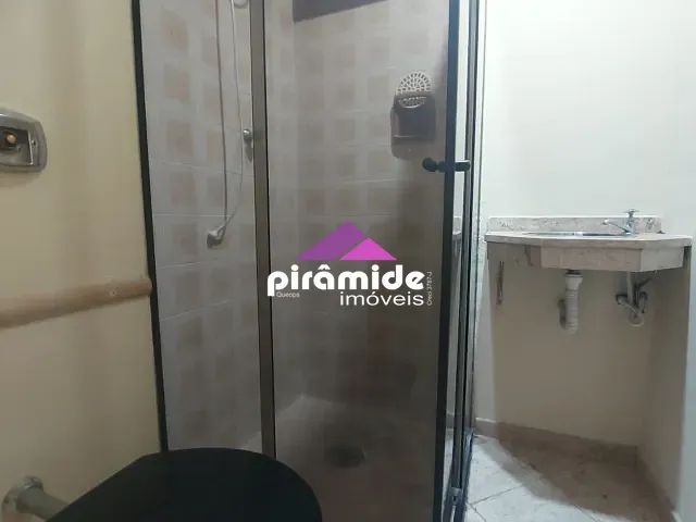 Apartamento 2 quartos e 2 banheiros, para alugar, no bairro Centro em São José dos Campos
