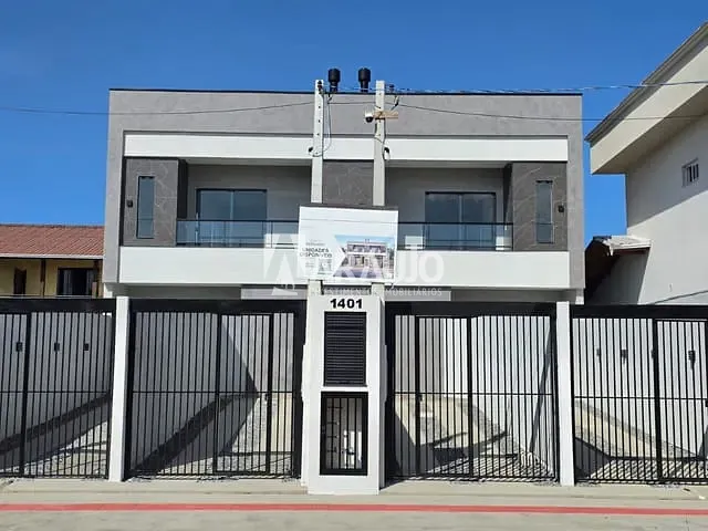 Sobrado 3 quartos e 2 banheiros, à venda, no bairro Cordeiros em Itajaí