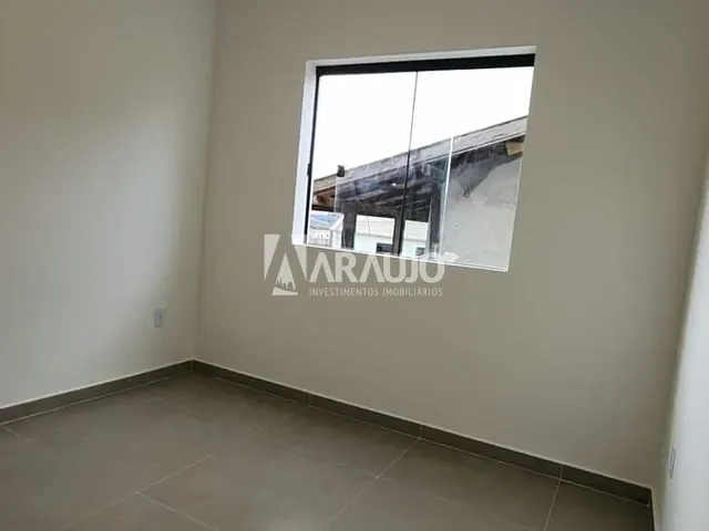 Sobrado 3 quartos e 2 banheiros, à venda, no bairro Cordeiros em Itajaí