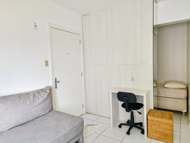 Apartamento 1 quarto e 1 banheiro, para alugar, no bairro Centro em Pelotas