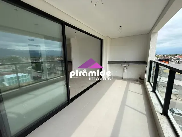 Apartamento 1 quarto e 1 banheiro, à venda, no bairro Praia das Palmeiras em Caraguatatuba
