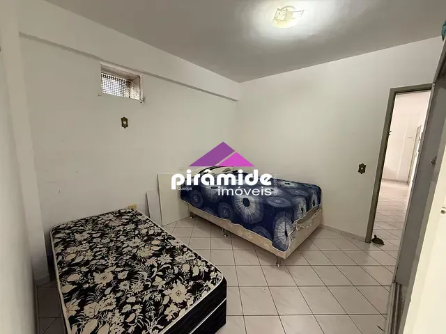 Apartamento 1 quarto e 1 banheiro, à venda, no bairro Prainha em Caraguatatuba