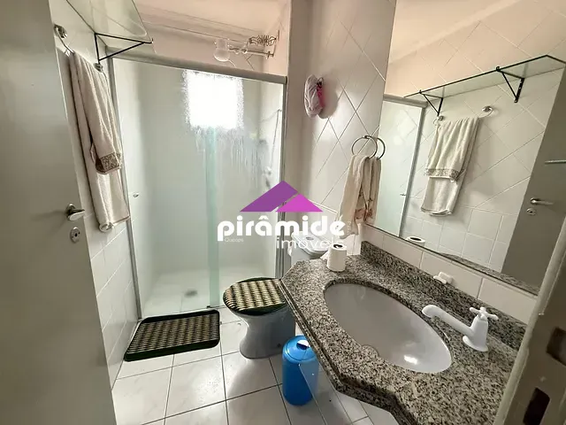Apartamento 1 quarto e 1 banheiro, à venda, no bairro Prainha em Caraguatatuba