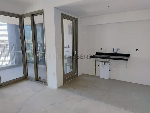 Apartamento 2 quartos e 2 banheiros, à venda, no bairro Pinheiros em São Paulo