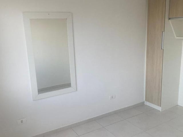 Apartamento 1 quarto e 1 banheiro, à venda, no bairro Cajuru em Curitiba