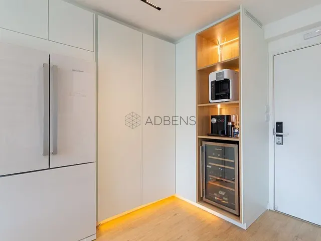Apartamento 1 quarto e 2 banheiros, à venda, no bairro Campo Belo em São Paulo