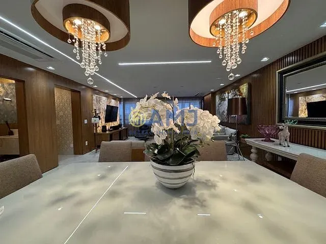 Apartamento com 261m² 4 quartos e 5 banheiros, à venda, no bairro Setor Marista em Goiânia