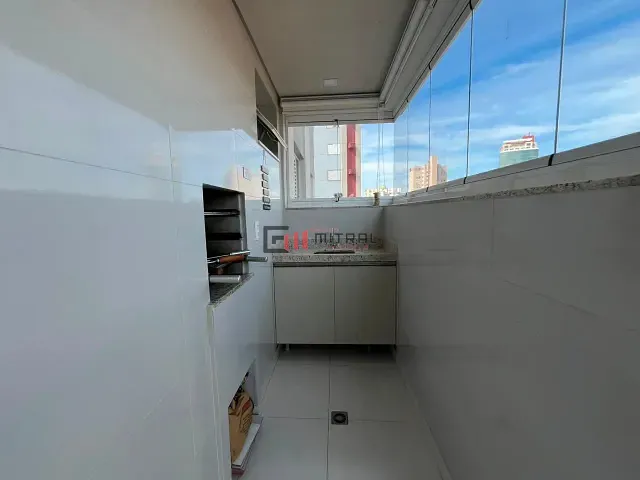 Apartamento 3 quartos e 2 banheiros, à venda, no bairro Kennedy em Londrina