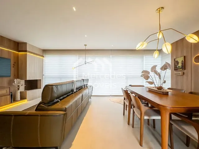 Apartamento 3 quartos e 3 banheiros, à venda, no bairro Centro em Itajaí