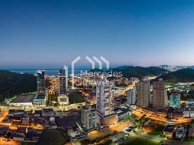 Apartamento 3 quartos e 2 banheiros, à venda, no bairro Praia Brava de Itajaí em Itajaí