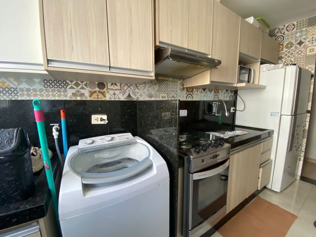 Apartamento com 78m² 2 quartos e 1 banheiro, à venda, no bairro Palhano 1 em Londrina