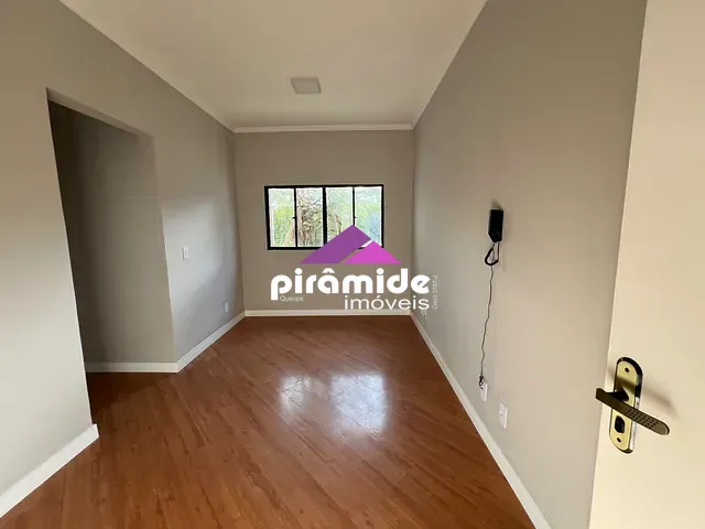 Apartamento 2 quartos e 1 banheiro, à venda, no bairro Conjunto Residencial Trinta e Um de Março em São José dos Campos