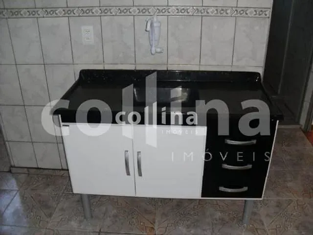 Apartamento à venda, no bairro Jardim Santa Brígida em Carapicuíba