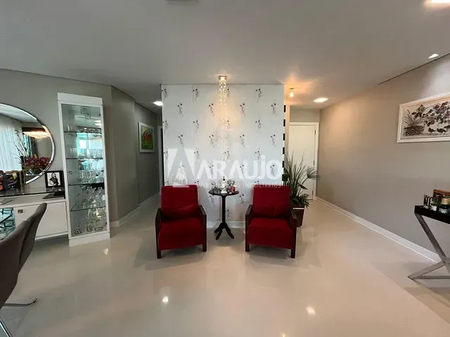 Apartamento com 249m² 4 quartos e 5 banheiros, à venda, no bairro Centro em Itajaí
