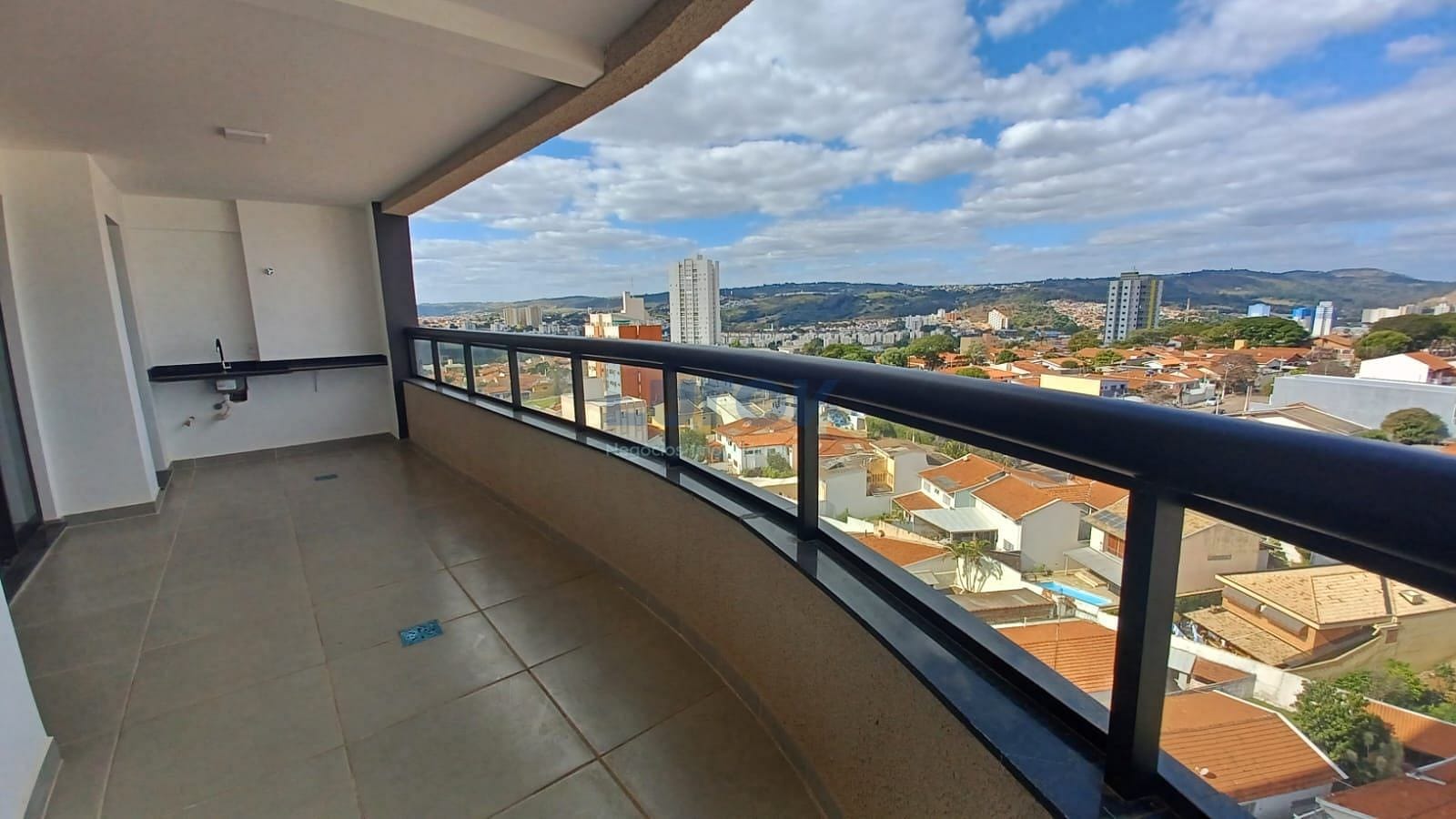 Apartamento à venda com 3 quartos, 141m² - Foto 13