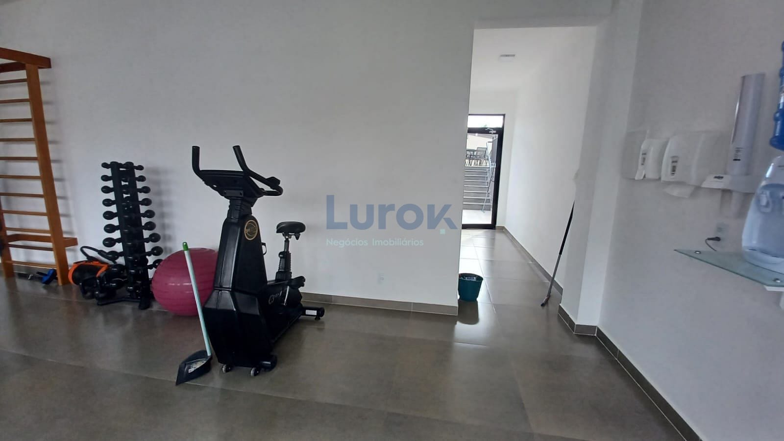 Apartamento à venda com 3 quartos, 141m² - Foto 29