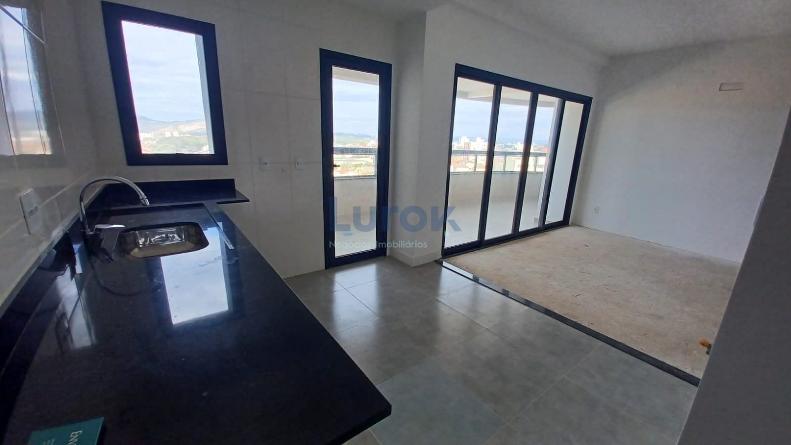 Apartamento à venda com 3 quartos, 141m² - Foto 5