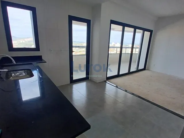 Apartamento com 141m² 3 quartos e 4 banheiros, à venda, no bairro Vila Clayton em Valinhos