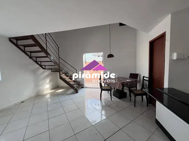 Apartamento 1 quarto e 1 banheiro, à venda, no bairro Centro em Caraguatatuba