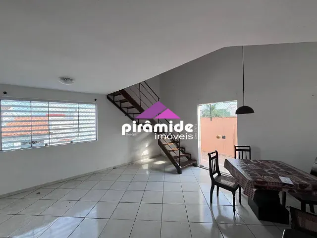 Apartamento 1 quarto e 1 banheiro, à venda, no bairro Centro em Caraguatatuba
