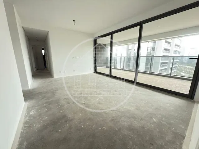 Apartamento com 144m² 3 quartos e 2 banheiros, à venda, no bairro Real Parque em São Paulo