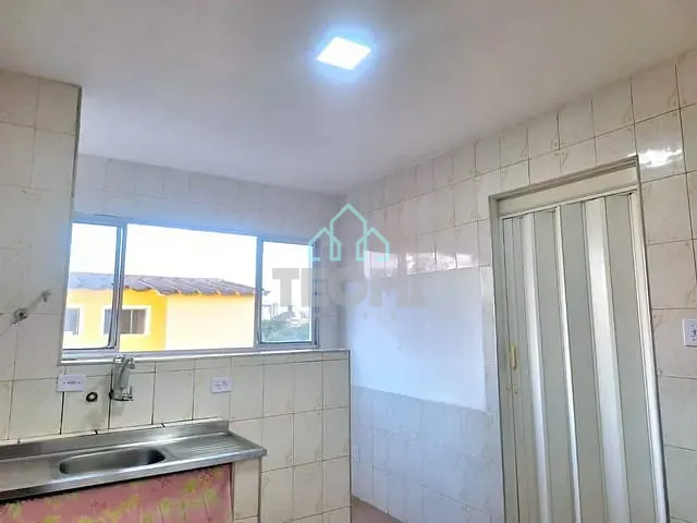 Apartamento 2 quartos e 1 banheiro, à venda ou para alugar, no bairro Parque São Cristóvão em Taubaté