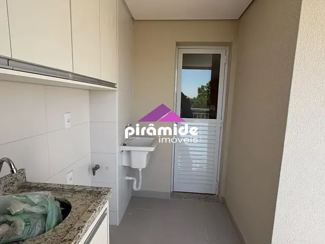 Apartamento 2 quartos e 1 banheiro, à venda, no bairro Parque Industrial em São José dos Campos
