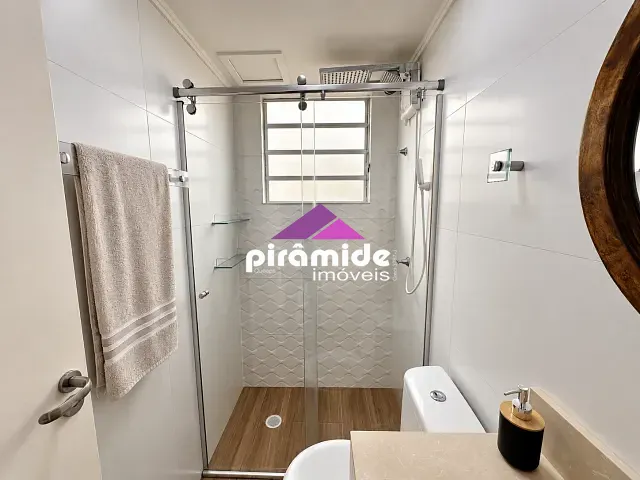 Apartamento 2 quartos e 1 banheiro, para alugar, no bairro Vila Tesouro em São José dos Campos
