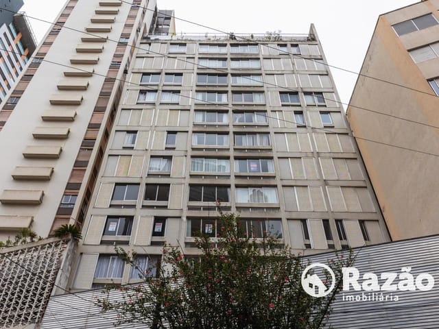 Apartamento 3 quartos e 2 banheiros, à venda, no bairro Centro em Curitiba