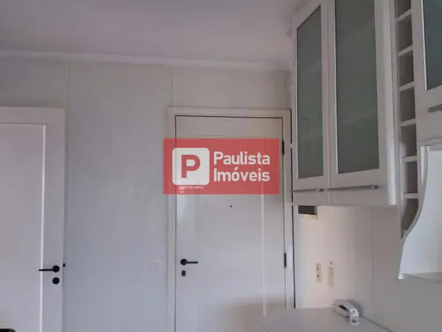 Apartamento com 191m² 3 quartos e 2 banheiros, para alugar, no bairro Santo Amaro em São Paulo