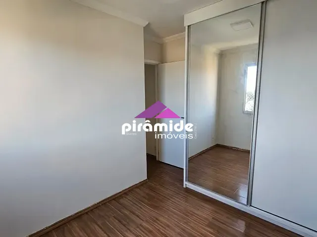 Apartamento 2 quartos e 1 banheiro, para alugar, no bairro Parque Residencial Flamboyant em São José dos Campos