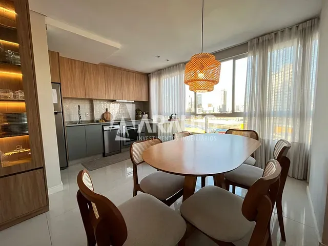 Apartamento com 101m² 2 quartos e 3 banheiros, à venda, no bairro Centro em Itajaí