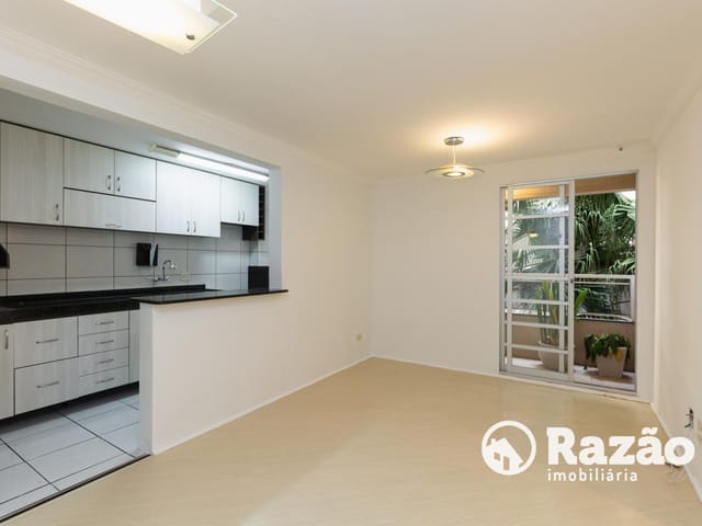 Apartamento 2 quartos e 2 banheiros, à venda, no bairro Ahú em Curitiba