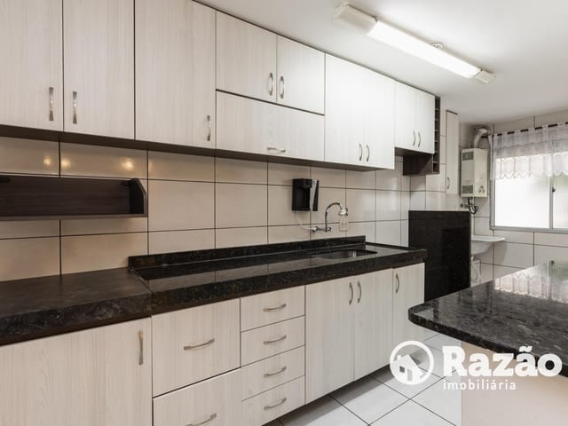 Apartamento 2 quartos e 2 banheiros, à venda, no bairro Ahú em Curitiba