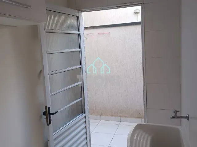 Apartamento 3 quartos e 2 banheiros, para alugar, no bairro Residencial Portal da Mantiqueira em Taubaté