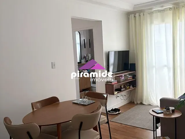 Apartamento 2 quartos e 1 banheiro, para alugar, no bairro Parque Industrial em São José dos Campos