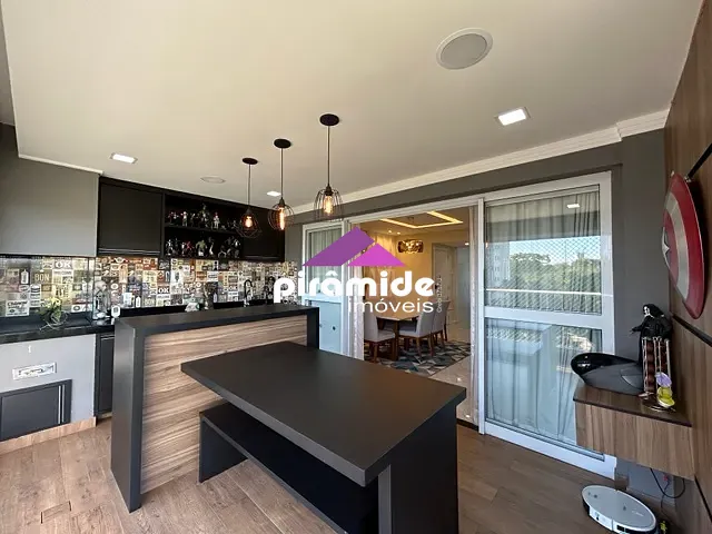 Apartamento com 122m² 3 quartos e 2 banheiros, à venda, no bairro Jardim das Indústrias em São José dos Campos