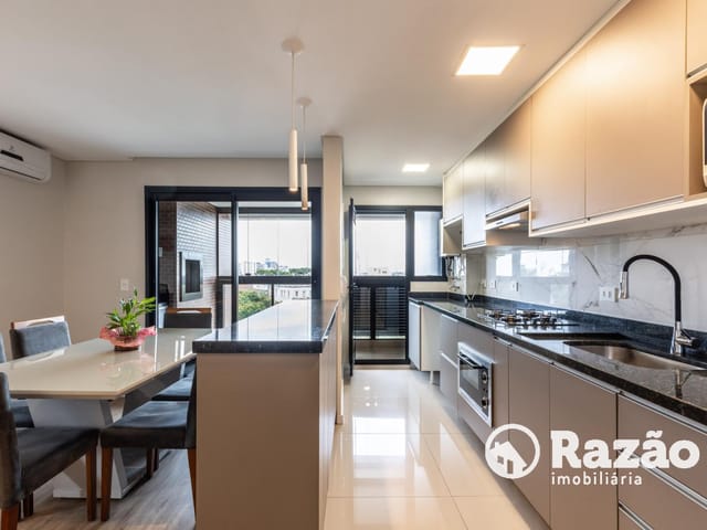 Apartamento 2 quartos e 2 banheiros, à venda, no bairro Centro em Curitiba