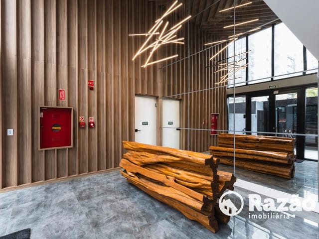 Apartamento 2 quartos e 2 banheiros, à venda, no bairro Centro em Curitiba