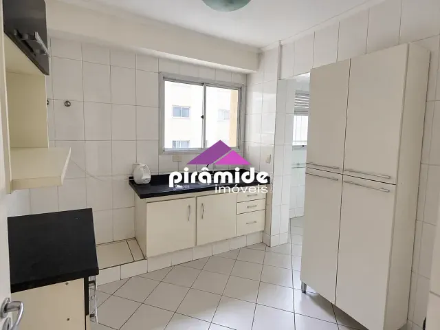 Apartamento 3 quartos e 1 banheiro, para alugar, no bairro Jardim Aquarius em São José dos Campos