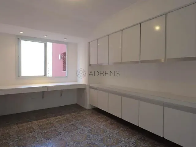 Apartamento com 280m² 3 quartos e 3 banheiros, para alugar, no bairro Itaim Bibi em São Paulo