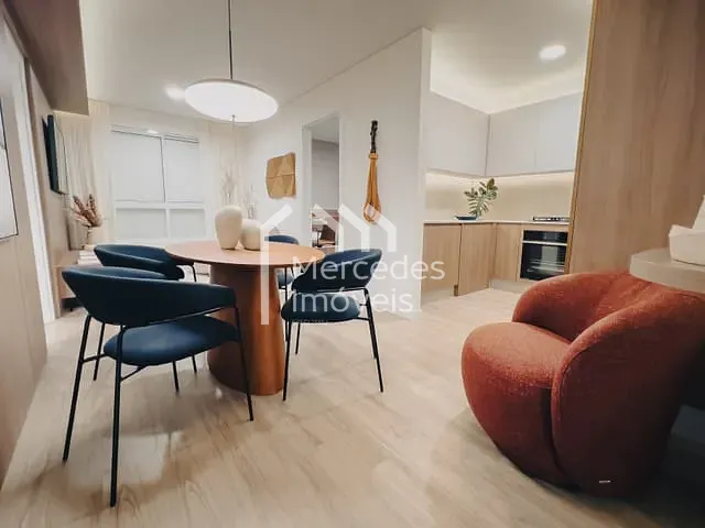 Apartamento 2 quartos e 2 banheiros, à venda, no bairro Cordeiros em Itajaí