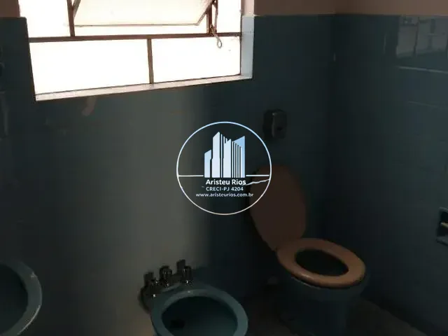 Apartamento com 70m² 2 quartos e 1 banheiro, para alugar, no bairro Centro em Pouso Alegre