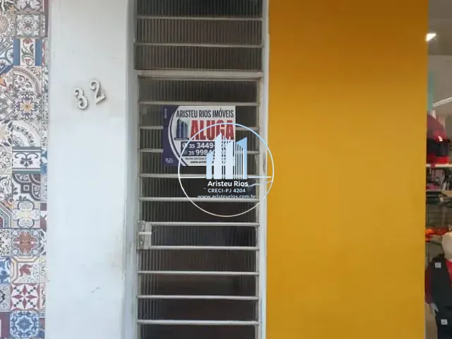 Apartamento com 70m² 2 quartos e 1 banheiro, para alugar, no bairro Centro em Pouso Alegre