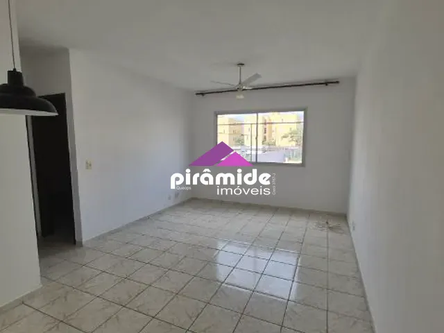 Apartamento 2 quartos e 1 banheiro, para alugar, no bairro Cidade Morumbi em São José dos Campos