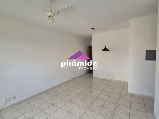 Apartamento 2 quartos e 1 banheiro, para alugar, no bairro Cidade Morumbi em São José dos Campos