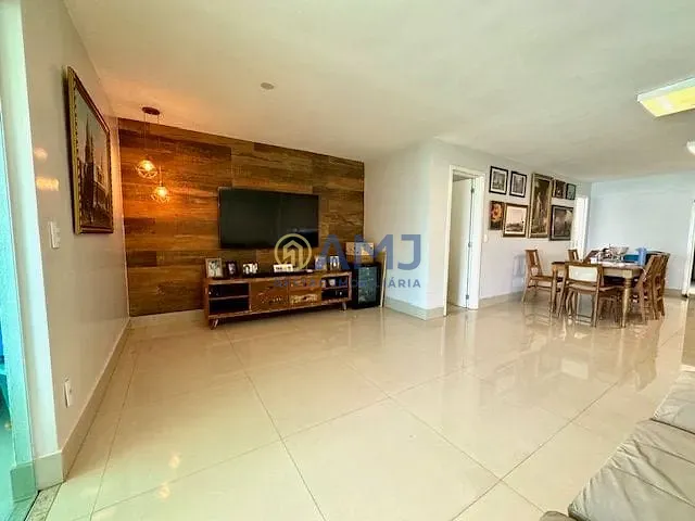 Apartamento 3 quartos e 4 banheiros, para alugar, no bairro Setor Bueno em Goiânia